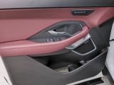 Jaguar E-Pace bei Sportwagen.expert - Abbildung (5 / 15)