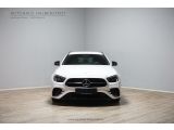 Mercedes-Benz E-Klasse bei Sportwagen.expert - Abbildung (3 / 10)