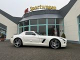 Mercedes-Benz SLS bei Sportwagen.expert - Abbildung (5 / 15)