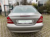 Mercedes-Benz C 180K Elegance bei Sportwagen.expert - Abbildung (8 / 10)