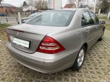 Mercedes-Benz C 180K Elegance bei Sportwagen.expert - Abbildung (9 / 10)