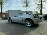 Opel Speedster bei Sportwagen.expert - Abbildung (4 / 15)