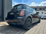 Mini One bei Sportwagen.expert - Abbildung (5 / 14)