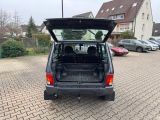 Lada Niva bei Sportwagen.expert - Abbildung (8 / 15)