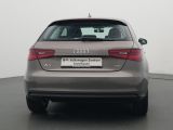 Audi A3 bei Sportwagen.expert - Abbildung (4 / 15)