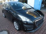 Peugeot 3008 bei Sportwagen.expert - Abbildung (2 / 15)