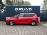 Opel Zafira bei Sportwagen.expert - Abbildung (2 / 15)