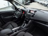 Opel Zafira bei Sportwagen.expert - Abbildung (5 / 15)