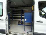 Ford Transit bei Sportwagen.expert - Abbildung (11 / 15)