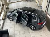VW Touran bei Sportwagen.expert - Abbildung (4 / 15)