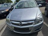 Opel Astra bei Sportwagen.expert - Abbildung (2 / 12)