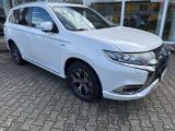 Mitsubishi Outlander bei Sportwagen.expert - Abbildung (3 / 15)