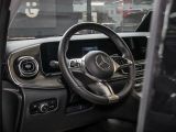 Mercedes-Benz V-Klasse bei Sportwagen.expert - Abbildung (14 / 15)