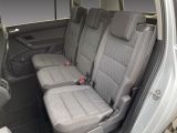 VW Touran bei Sportwagen.expert - Abbildung (13 / 15)