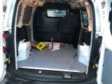 Ford Transit bei Sportwagen.expert - Abbildung (6 / 13)