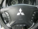 Mitsubishi Pajero bei Sportwagen.expert - Abbildung (11 / 15)