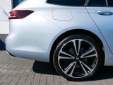 Opel Insignia bei Sportwagen.expert - Abbildung (8 / 15)