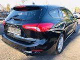 Ford Focus bei Sportwagen.expert - Abbildung (8 / 15)