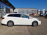 Toyota Avensis bei Sportwagen.expert - Abbildung (6 / 14)