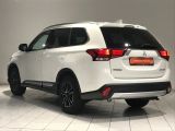 Mitsubishi Outlander bei Sportwagen.expert - Abbildung (4 / 15)