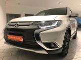 Mitsubishi Outlander bei Sportwagen.expert - Abbildung (3 / 15)