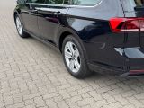 VW Passat bei Sportwagen.expert - Abbildung (6 / 15)