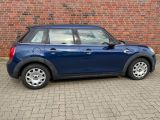 Mini One bei Sportwagen.expert - Abbildung (2 / 15)