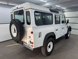 Land Rover Defender bei Sportwagen.expert - Abbildung (4 / 15)