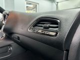 Dodge Challenger bei Sportwagen.expert - Abbildung (13 / 15)