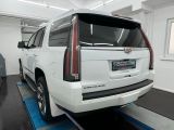 Cadillac Escalade bei Sportwagen.expert - Abbildung (4 / 15)