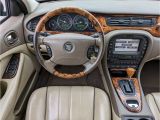 Jaguar S-Type bei Sportwagen.expert - Abbildung (5 / 8)