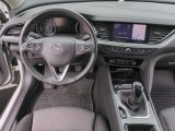 Opel Insignia bei Sportwagen.expert - Abbildung (6 / 15)