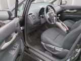 Toyota Auris bei Sportwagen.expert - Abbildung (5 / 15)