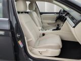VW Passat bei Sportwagen.expert - Abbildung (8 / 15)