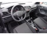 VW T-Cross bei Sportwagen.expert - Abbildung (8 / 15)