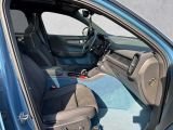 Volvo XC40 bei Sportwagen.expert - Abbildung (3 / 9)