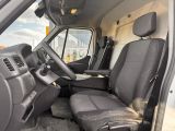 Renault Master bei Sportwagen.expert - Abbildung (13 / 15)