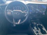 Lexus NX bei Sportwagen.expert - Abbildung (9 / 14)