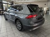 VW Tiguan Allspace bei Sportwagen.expert - Abbildung (2 / 15)