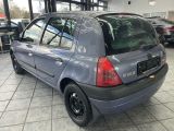 Renault Clio bei Sportwagen.expert - Abbildung (2 / 15)