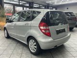 Mercedes-Benz A-Klasse bei Sportwagen.expert - Abbildung (2 / 15)