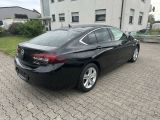 Opel Insignia bei Sportwagen.expert - Abbildung (5 / 14)