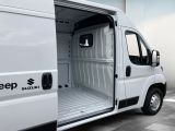 Opel Movano bei Sportwagen.expert - Abbildung (13 / 15)