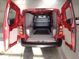 Opel Vivaro bei Sportwagen.expert - Abbildung (14 / 15)