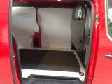 Opel Vivaro bei Sportwagen.expert - Abbildung (12 / 15)