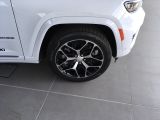 Jeep Grand Cherokee bei Sportwagen.expert - Abbildung (6 / 15)