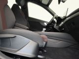 Audi A4 bei Sportwagen.expert - Abbildung (8 / 15)