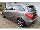 Mercedes-Benz B-Klasse bei Sportwagen.expert - Abbildung (4 / 15)