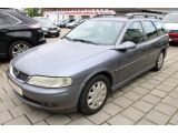 Opel Vectra bei Sportwagen.expert - Abbildung (3 / 15)