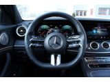Mercedes-Benz E-Klasse bei Sportwagen.expert - Abbildung (14 / 15)